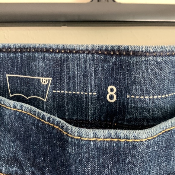 LEVI’S size 8 woman’s jeans NEW WITHOUT TAGS - Picture 5 of 5